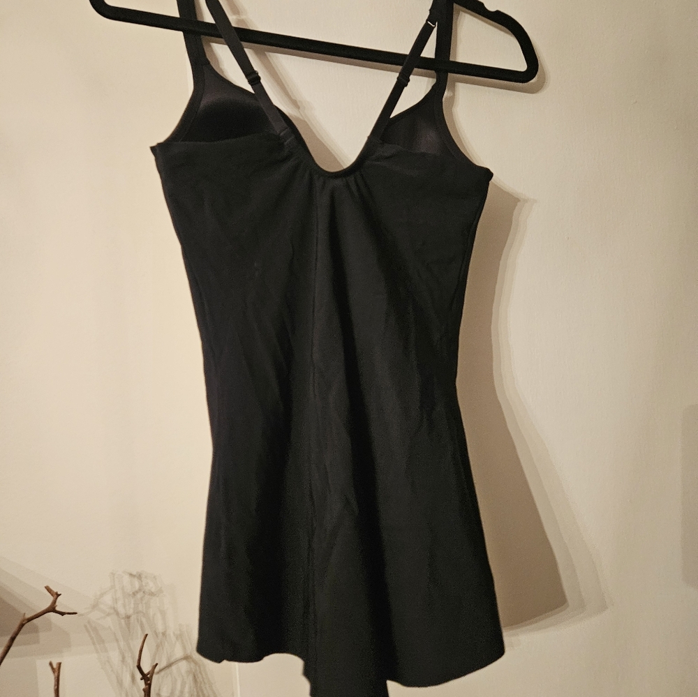 Shapewear tank - Picture 2 of 4